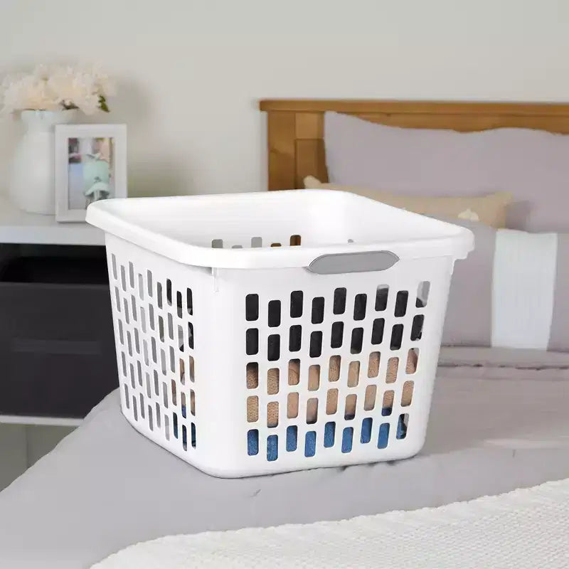 Panier à linge Sterilite, Panier à linge en plastique avec poignées
