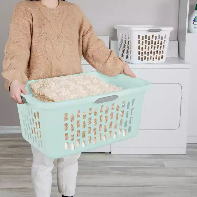 Panier à linge Sterilite, Panier à linge en plastique avec poignées