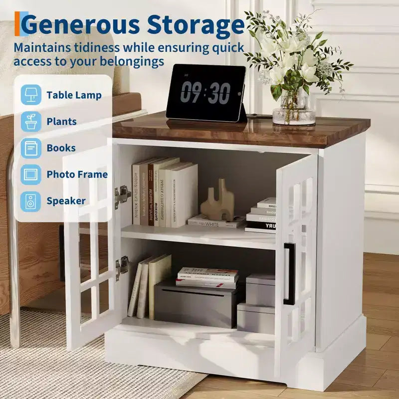 Table de chevet moderne en MDF blanc avec station de charge, porte en verre réglable et rangement | Table de chevet compacte et fonctionnelle pour chambre à coucher