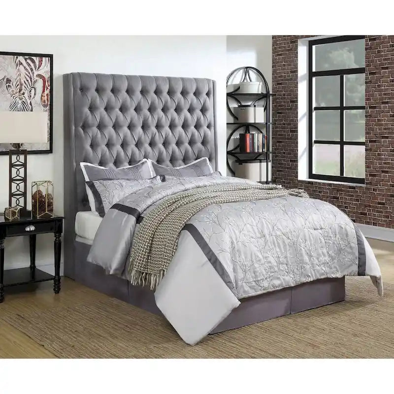 Tête de lit capitonnée en tissu gris – avec boutons touffetés, King / Queen